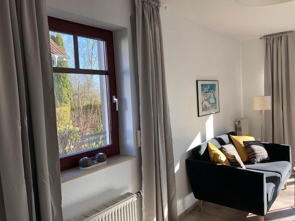 Ferienwohnung-Klaus-Stoertebeker-Mit-Sonnenterrasse-Garten-Zwischen-Strand-Wald-Und-Wiese Gustow  Екстер'єр фото